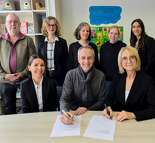 Kooperation für wohnortnahe Frühförderung – Stadt Puchheim und heilpädagogische Praxis Glückskind unterzeichneten Vereinbarung